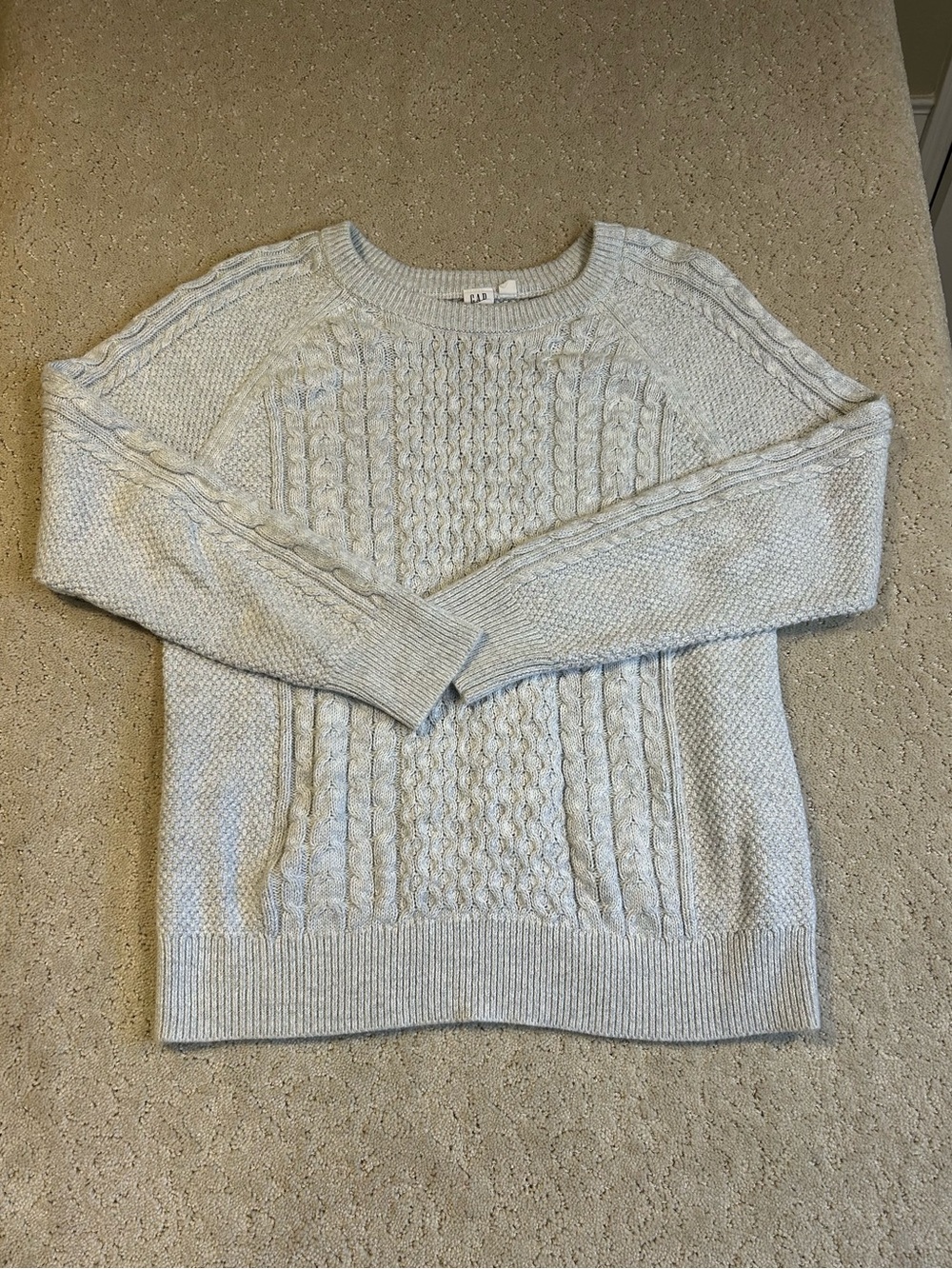 Gap Women's Large Cable Knit Grey Pullover Sweater